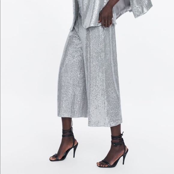 NWT’S Zara Silver Sequin Culottes Size Small & XS - Picture 3 of 8
